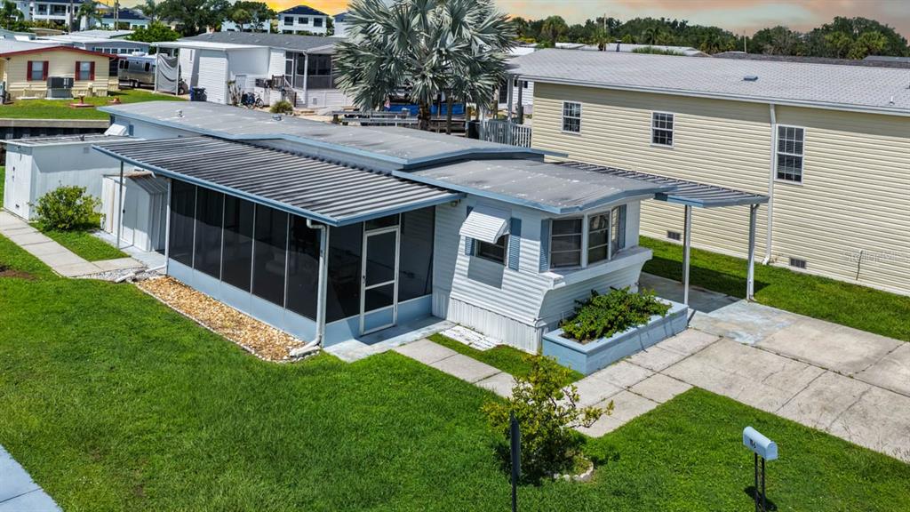 116 W SAINT JOHNS WAY, APOLLO BEACH, FL — photo 2 of 24