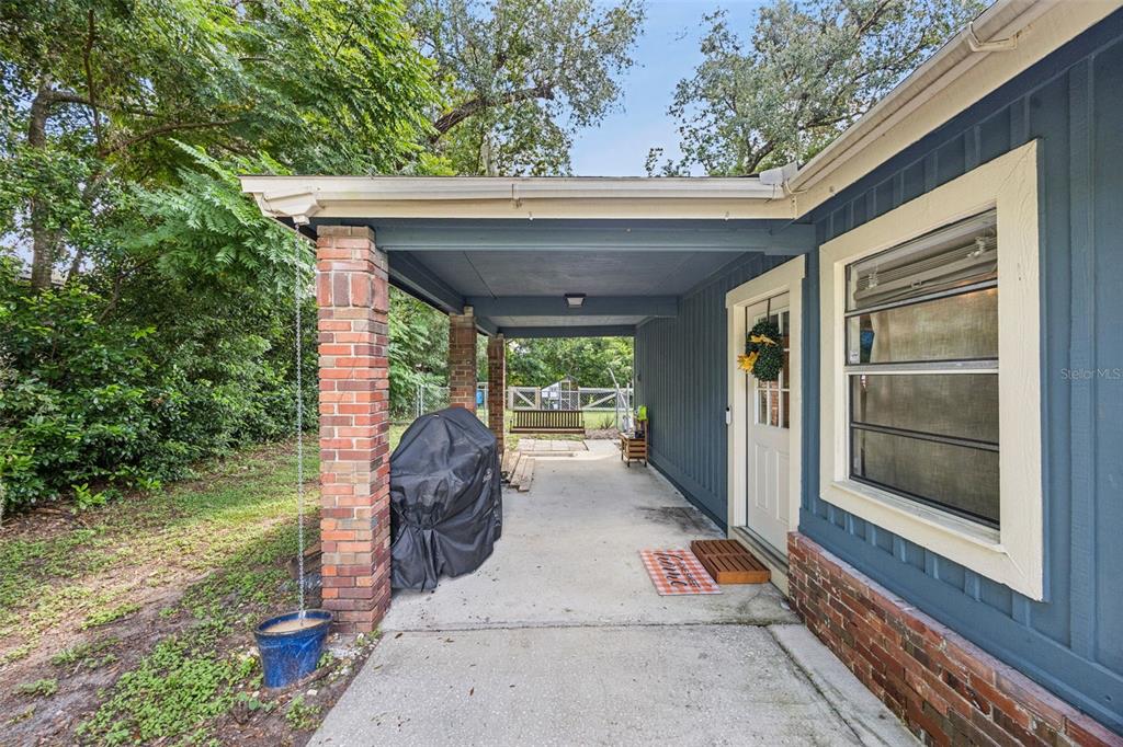 31434 SUMMIT STREET, SORRENTO, FL — photo 4 of 30