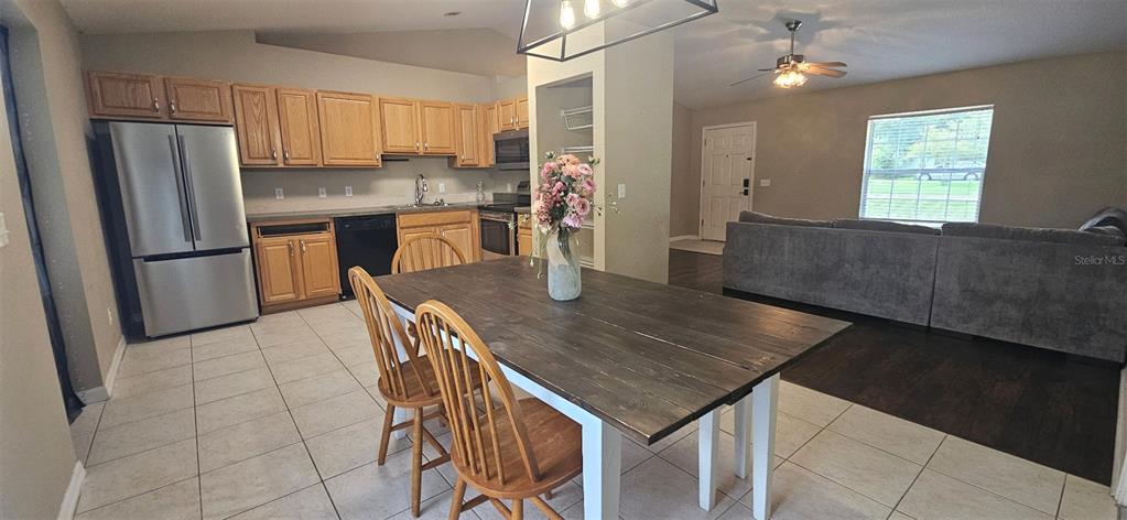 4188 SE 134TH PLACE, BELLEVIEW, FL — photo 3 of 21