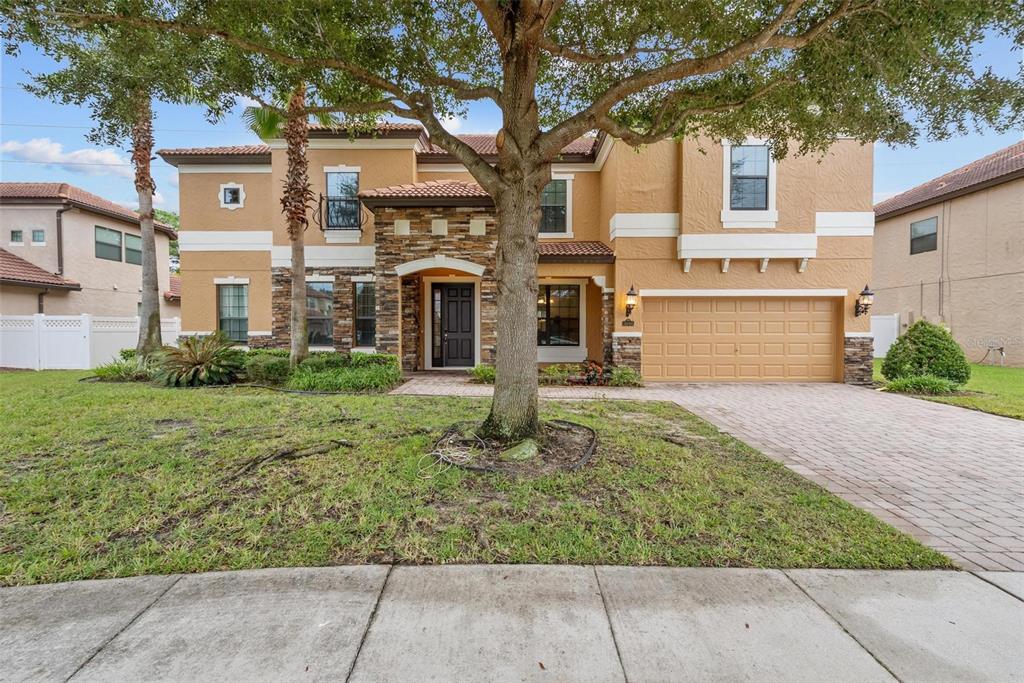 3046 FALCONHILL DRIVE