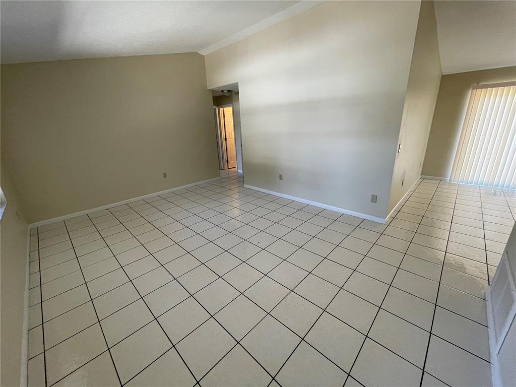 661 LA SALLE DRIVE, ALTAMONTE SPRINGS, FL — photo 4 of 10
