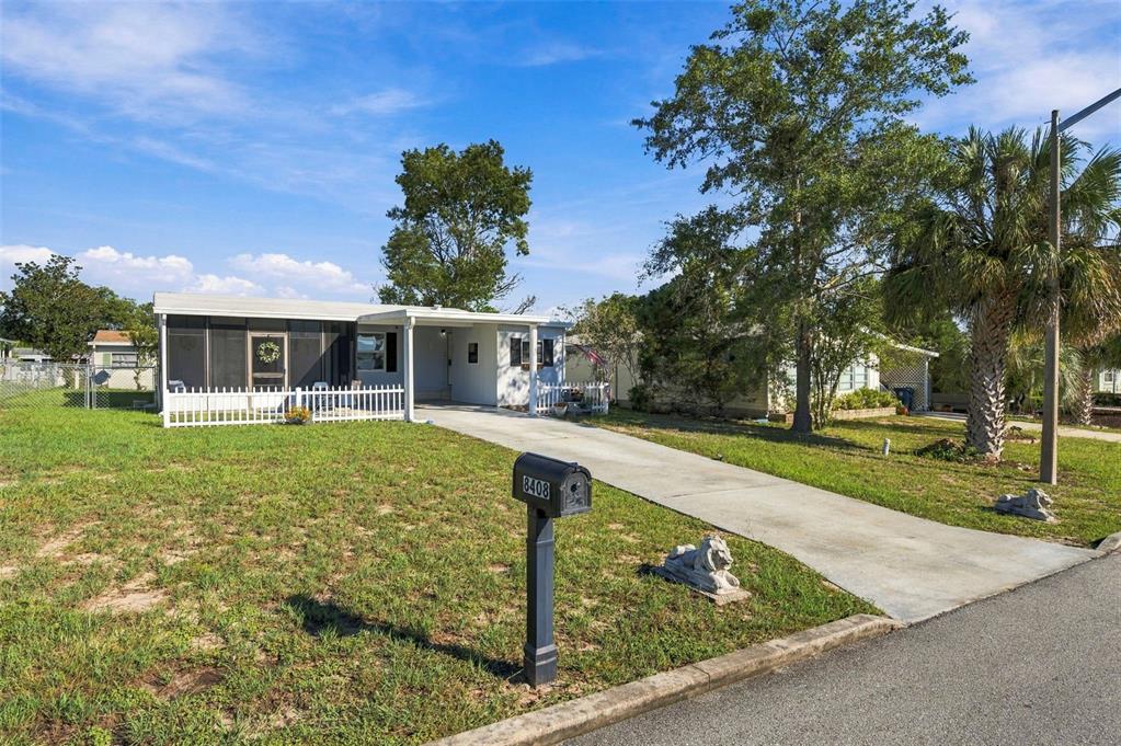 8408 FLEETWAY AVENUE, BROOKSVILLE, FL — photo 4 of 30