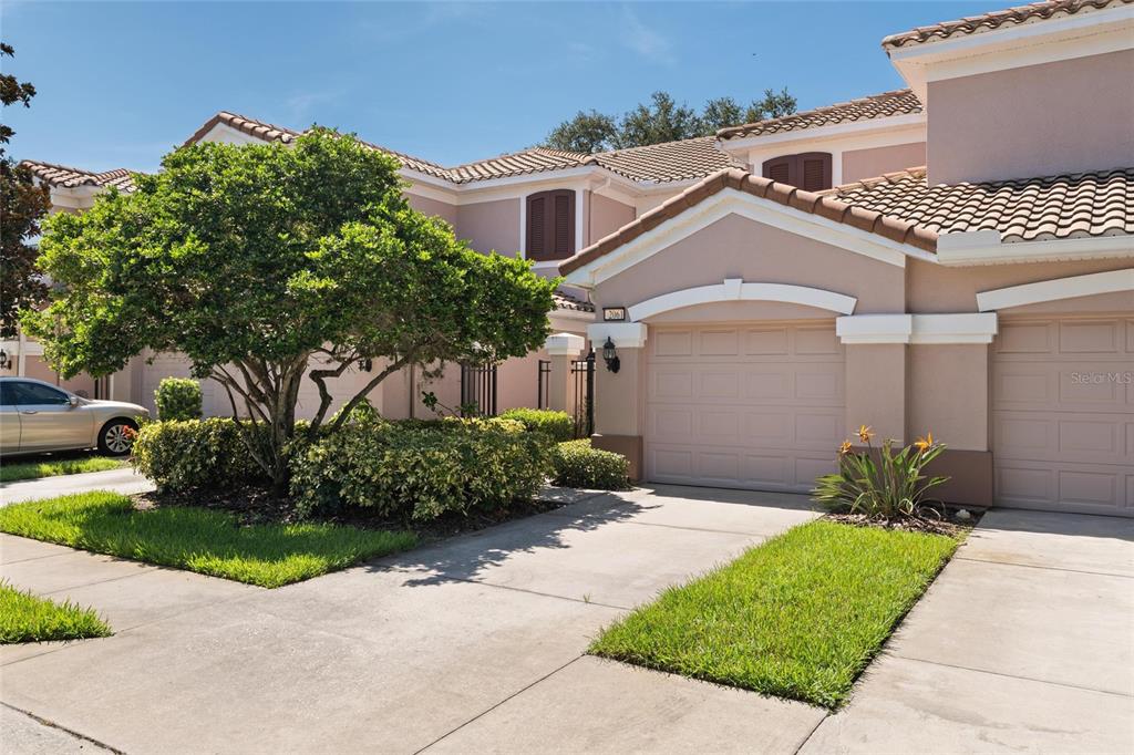 2061 CARRIAGE LANE UNIT 104