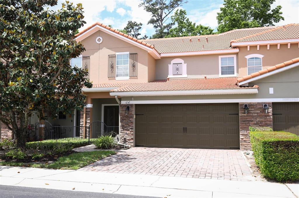 632 VENICE PLACE