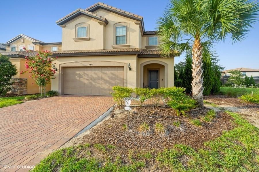 5452 MISTY OAK CIRCLE