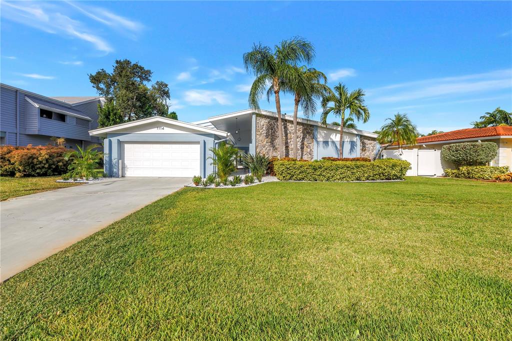 1114 2ND AVENUE S, TIERRA VERDE, FL — photo 2 of 30