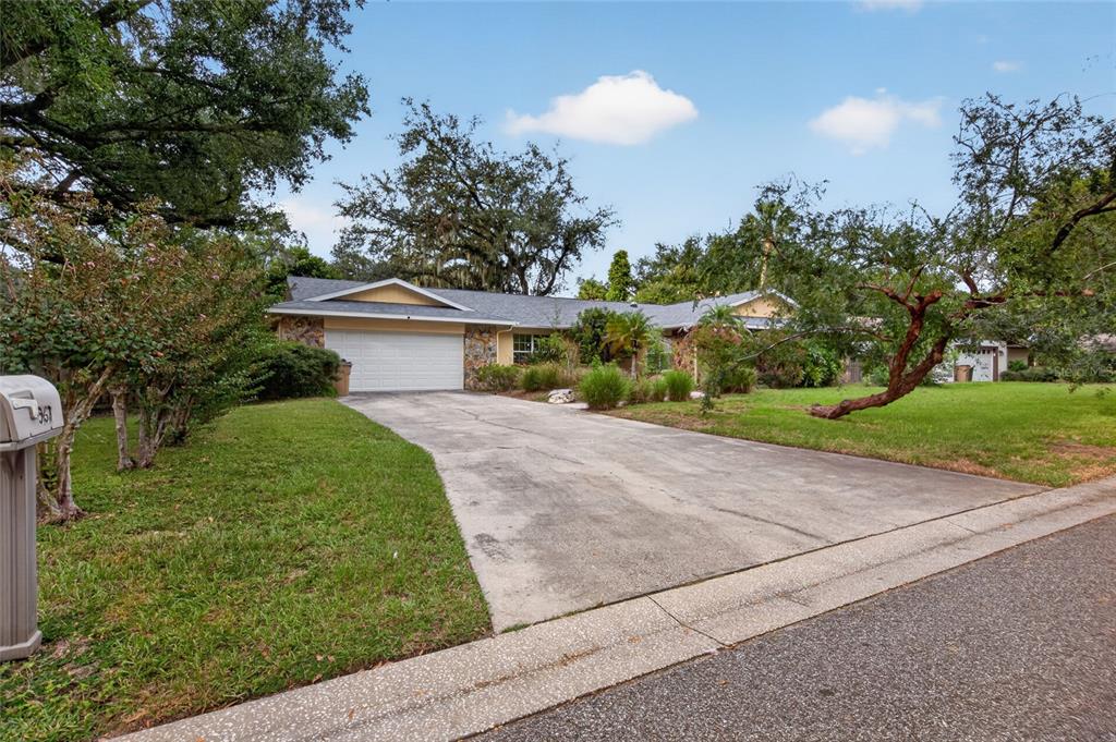 531 GARRARD DRIVE, TEMPLE TERRACE, FL — photo 2 of 30