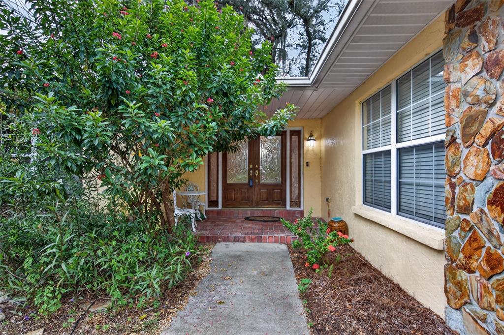 531 GARRARD DRIVE, TEMPLE TERRACE, FL — photo 4 of 30