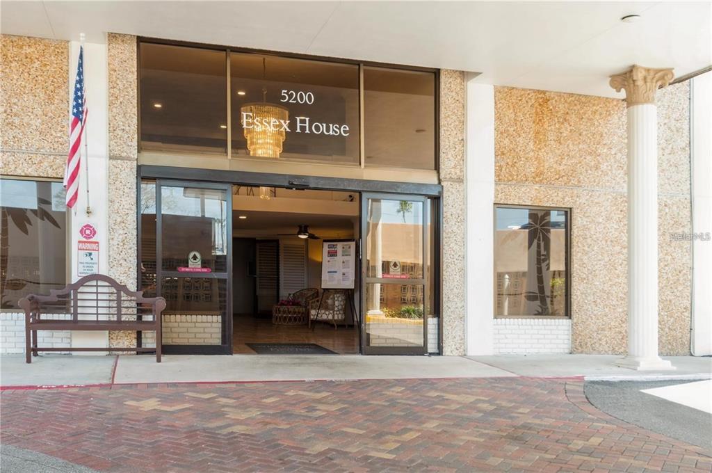 5200 BRITTANY DRIVE S UNIT 1701, ST PETERSBURG, FL — photo 2 of 30