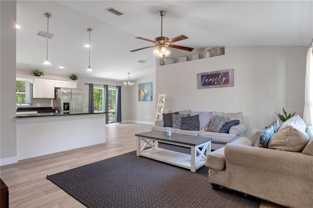 1619 W Lamplighter STREET, DUNNELLON, FL — photo 3 of 29