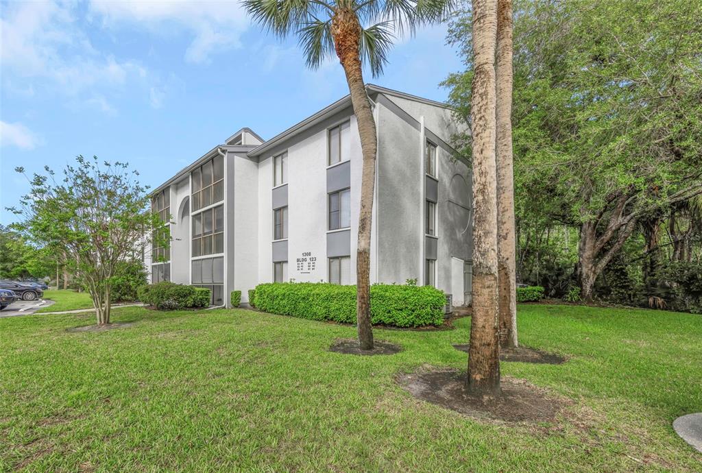 1308 PINE RIDGE CIRCLE E UNIT H1