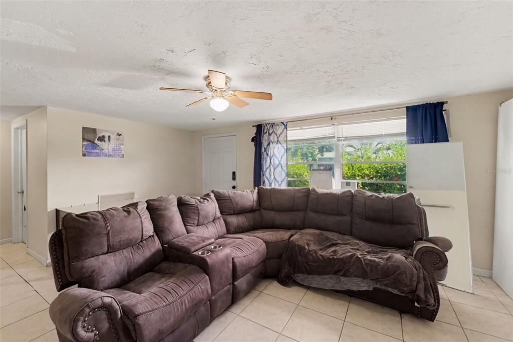 5145 MANOR DRIVE, NEW PORT RICHEY, FL — photo 5 of 18