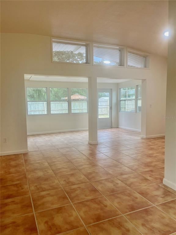 1390 SATSUMA STREET, CLEARWATER, FL — photo 2 of 17