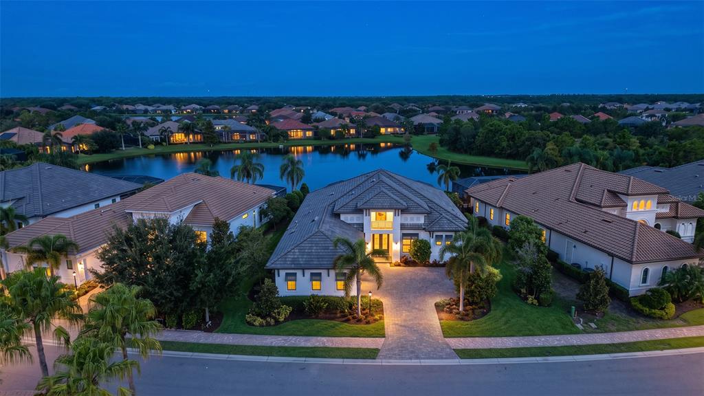 16105 CASTLE PARK TERRACE, LAKEWOOD RANCH, FL — photo 2 of 30