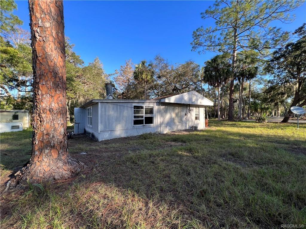 49 63rd STREET, YANKEETOWN, FL — photo 3 of 11