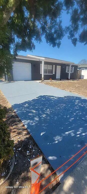 9901 WOODSTOCK LANE