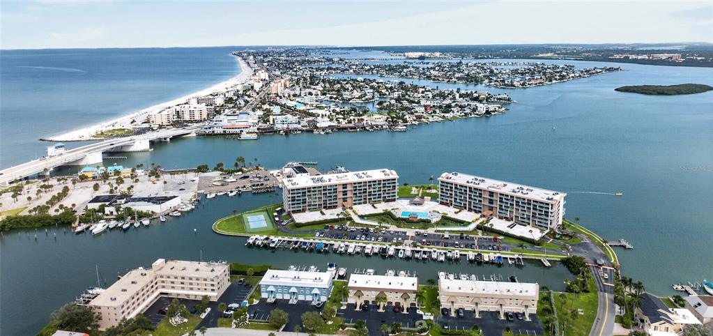 1 KEY CAPRI UNIT 704W, TREASURE ISLAND, FL — photo 3 of 30