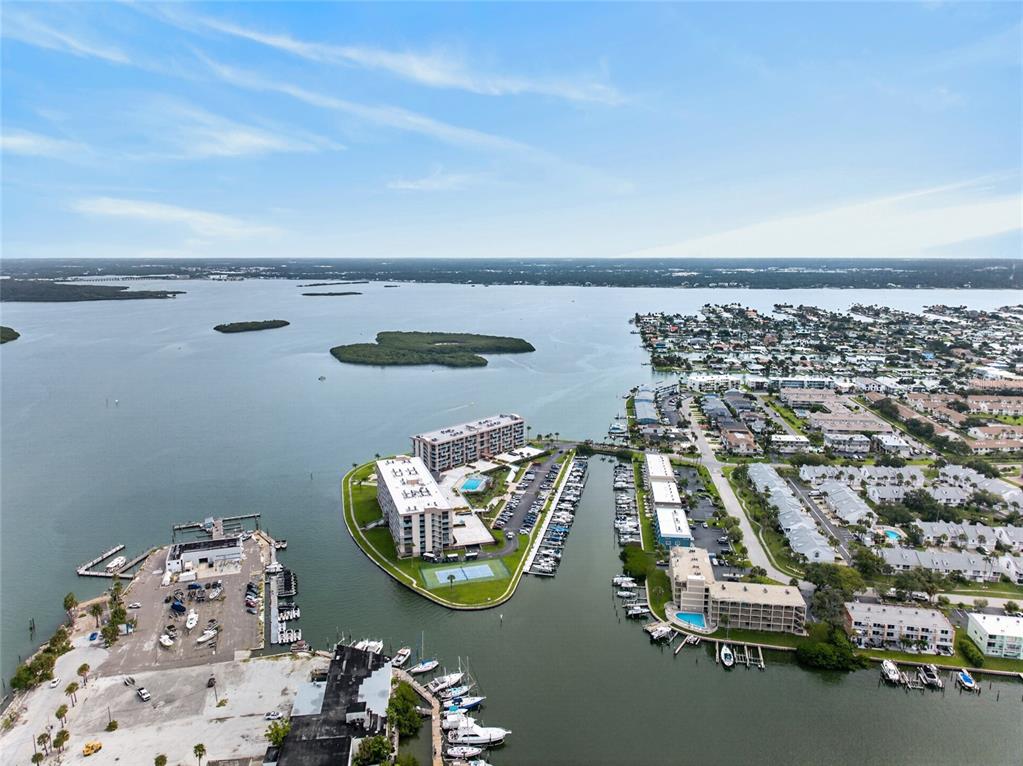 1 KEY CAPRI UNIT 704W, TREASURE ISLAND, FL — photo 4 of 30