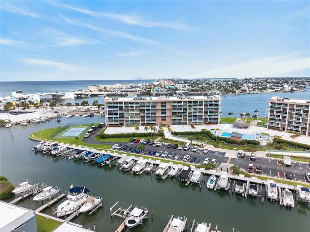 1 KEY CAPRI UNIT 704W, TREASURE ISLAND, FL — photo 5 of 30