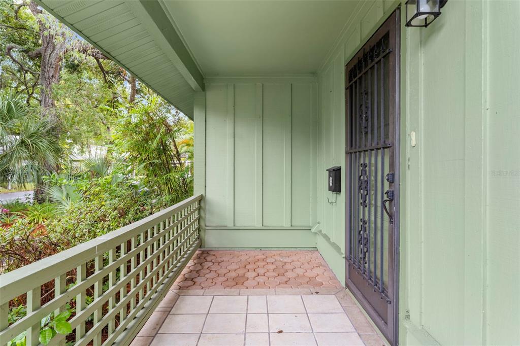 5014 BARRINGTON CIRCLE UNIT 2102, SARASOTA, FL — photo 3 of 30
