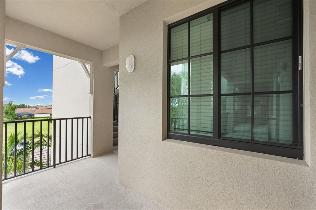 17510 GAWTHROP DRIVE UNIT 302, BRADENTON, FL — photo 4 of 30