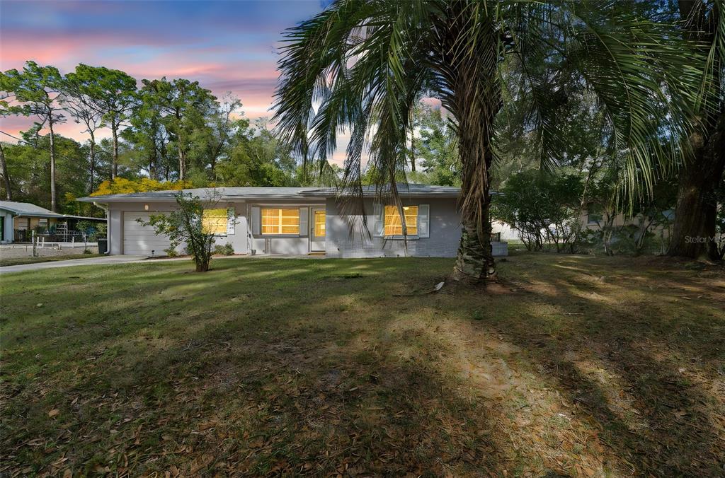 410 DAISY LANE