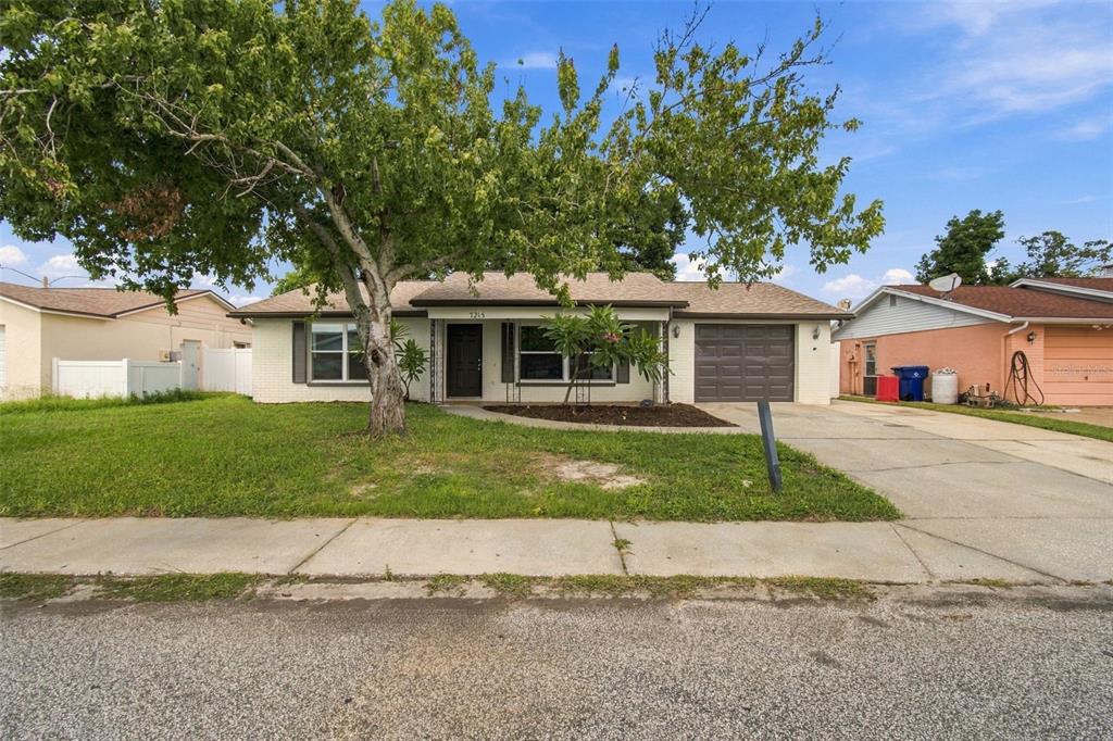 7215 ROBSTOWN DRIVE, PORT RICHEY, FL — photo 2 of 30