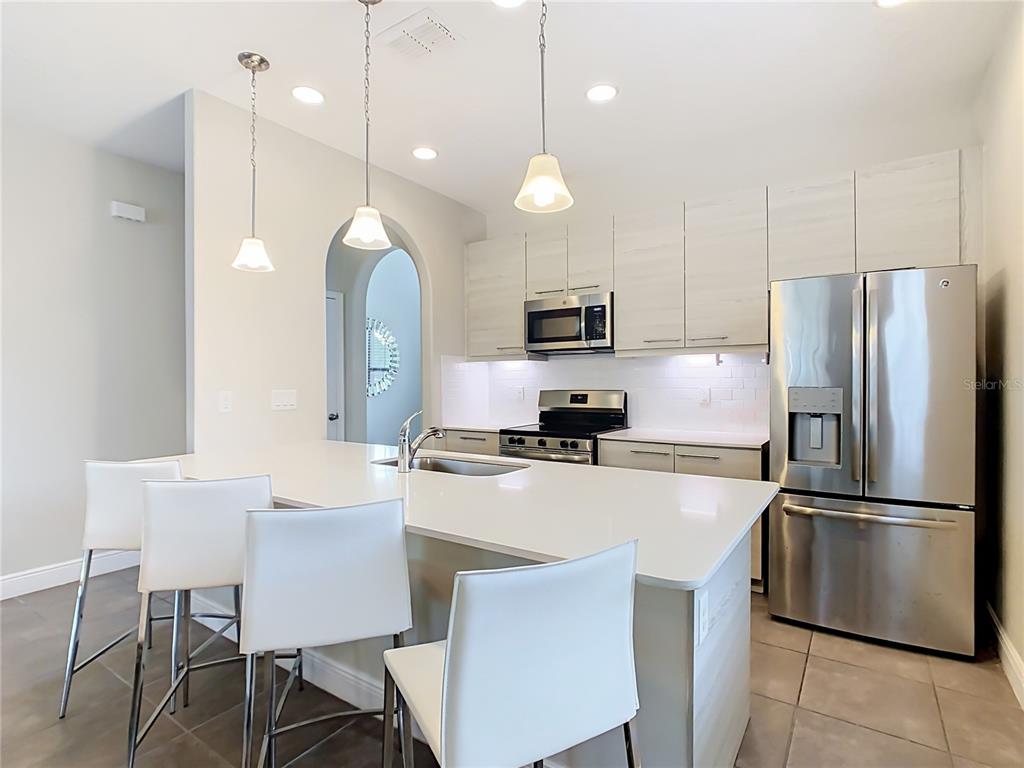 208 BROOKES PLACE, HAINES CITY, FL — photo 3 of 30