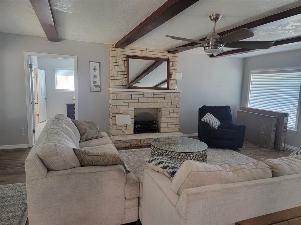516 1ST AVENUE E, BRADENTON, FL — photo 2 of 30