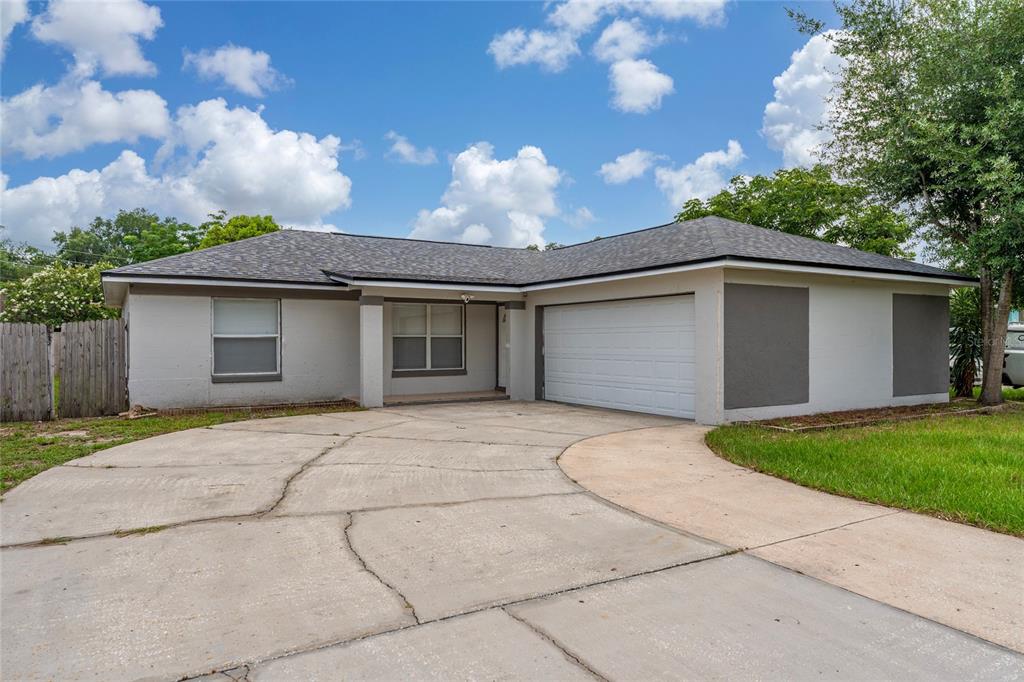 631 STANFORD DRIVE
