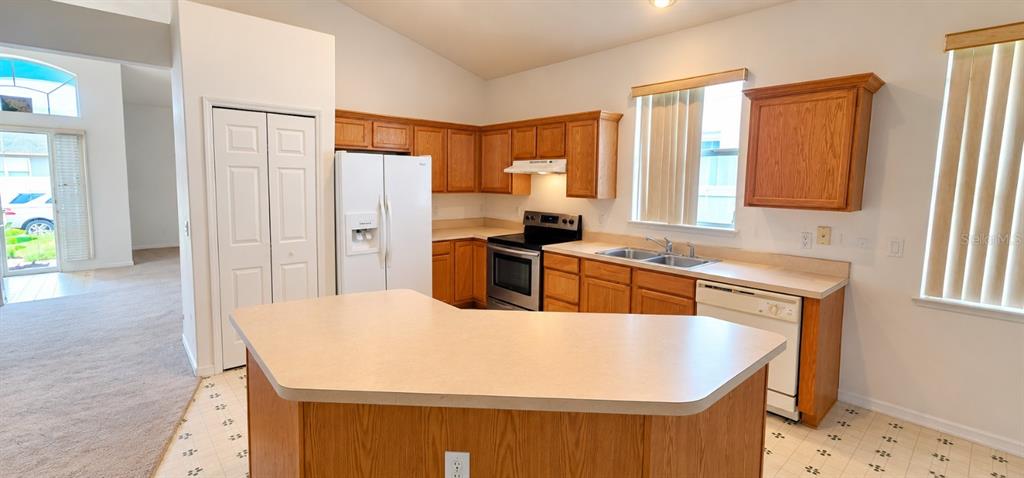 13443 MEADOW BAY LOOP, ORLANDO, FL — photo 5 of 7