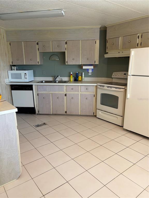 187 SWEET CIRCLE, WINTER HAVEN, FL — photo 5 of 12