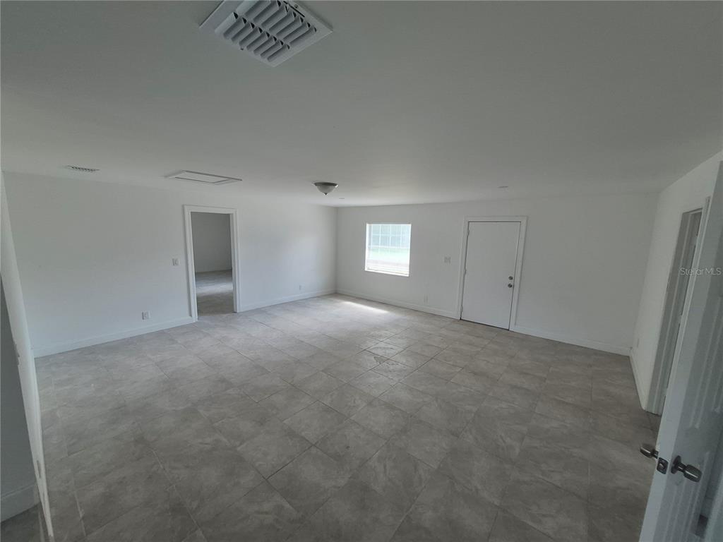6044 SE AGNEW ROAD, BELLEVIEW, FL — photo 4 of 18