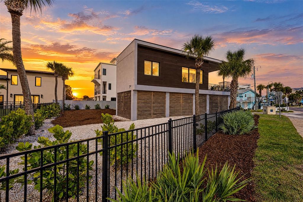429 COLUMBUS AVENUE, NEW SMYRNA BEACH, FL — photo 3 of 30