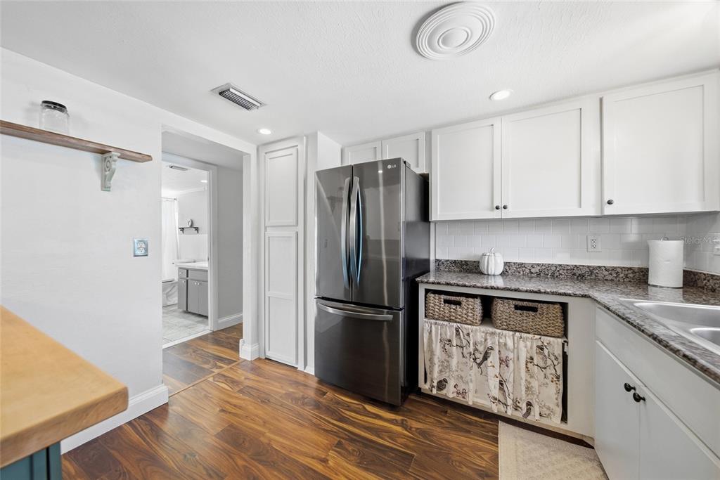 2330 CANAL DRIVE UNIT G27, BRADENTON, FL — photo 5 of 30