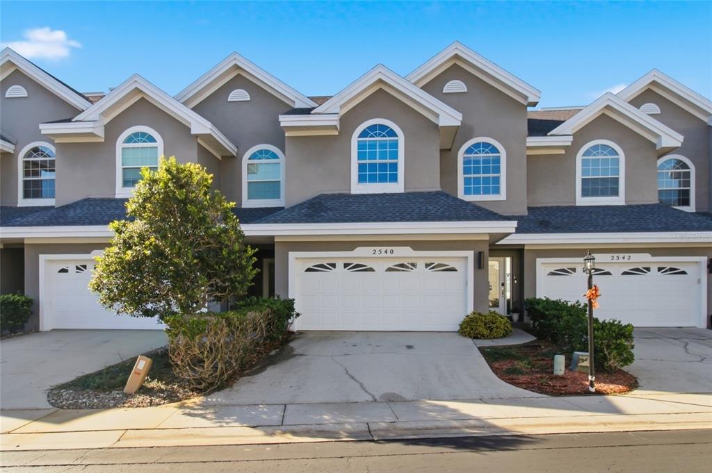 2540 EAGLES CROSSING DRIVE, CLEARWATER, FL — photo 2 of 54