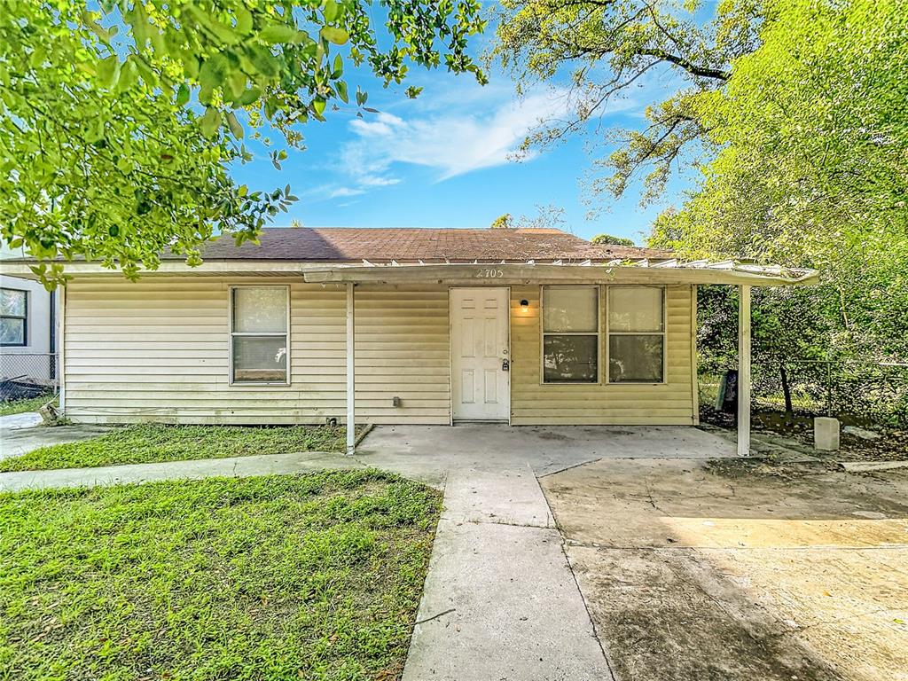 2705 E 22ND AVENUE, TAMPA, FL — photo 2 of 23