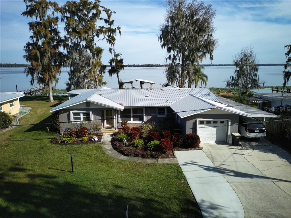 5312 LAKESIDE DRIVE