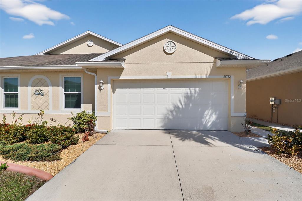 25152 E LENOX CIRCLE