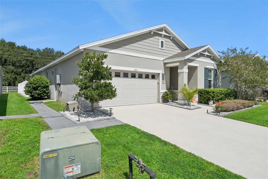 5204 MEADOW SONG DRIVE, OKAHUMPKA, FL — photo 2 of 30