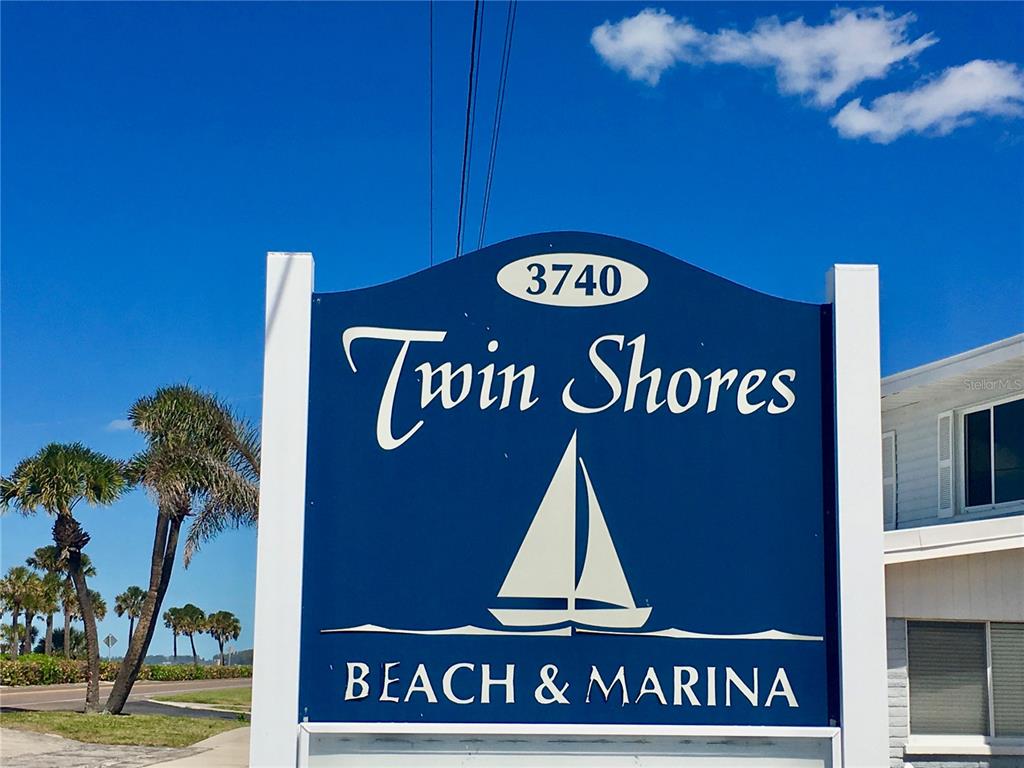 31 TWIN SHORES BOULEVARD