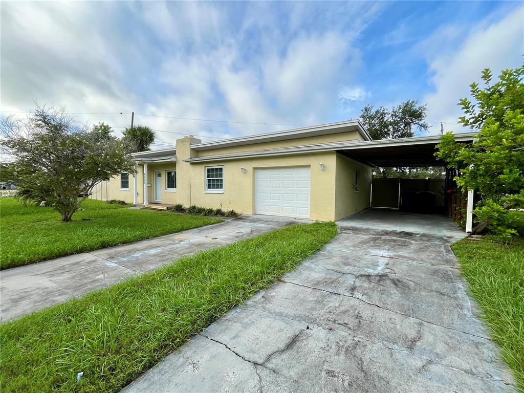 8330 WAVERLY ROAD N, ST PETERSBURG, FL — photo 2 of 25