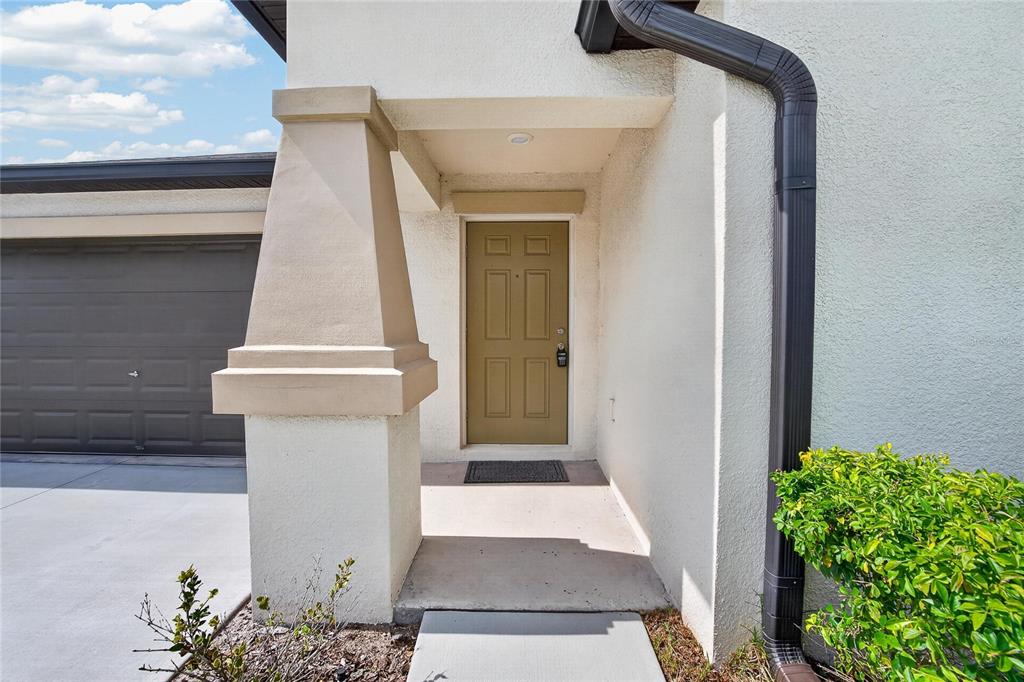 5487 BLUE AZURE DRIVE, WIMAUMA, FL — photo 4 of 30