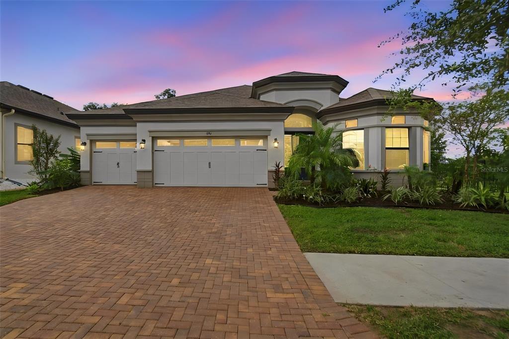 901 GRAND CRESTA AVENUE, BRANDON, FL — photo 2 of 30