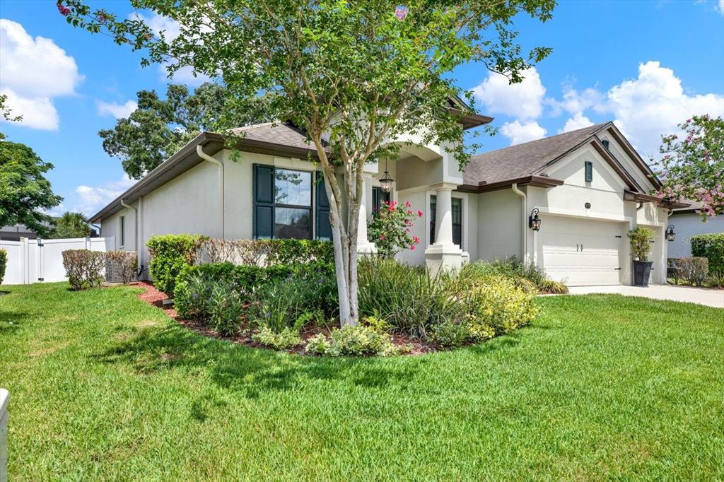 679 CHALLICE DRIVE, SPRING HILL, FL — photo 5 of 47