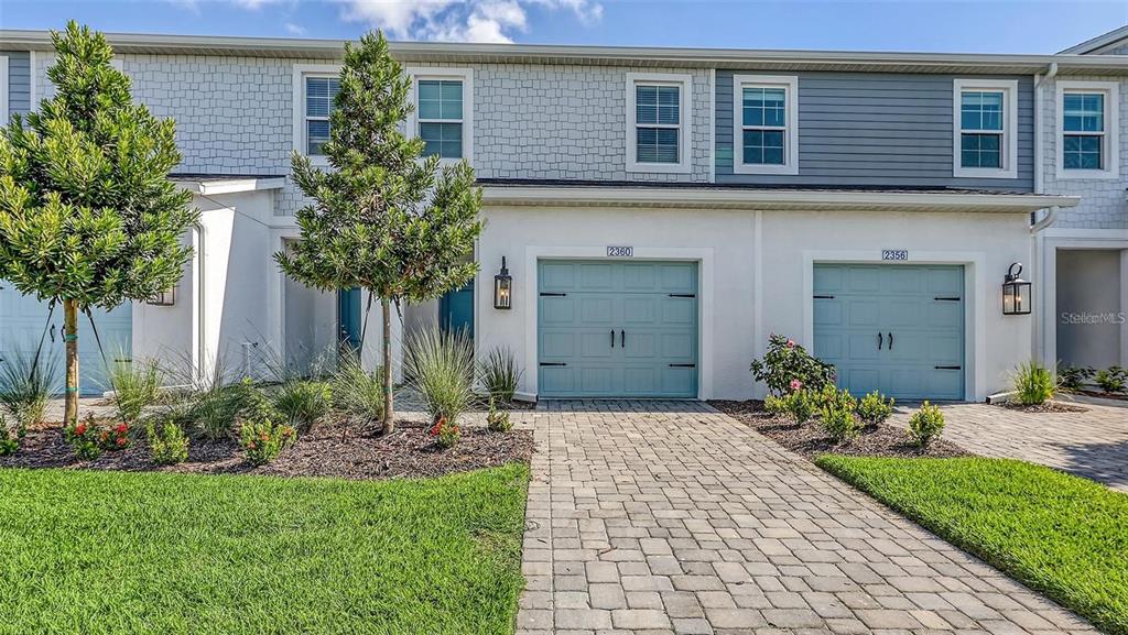 2214 WASHINGTON PALM COURT