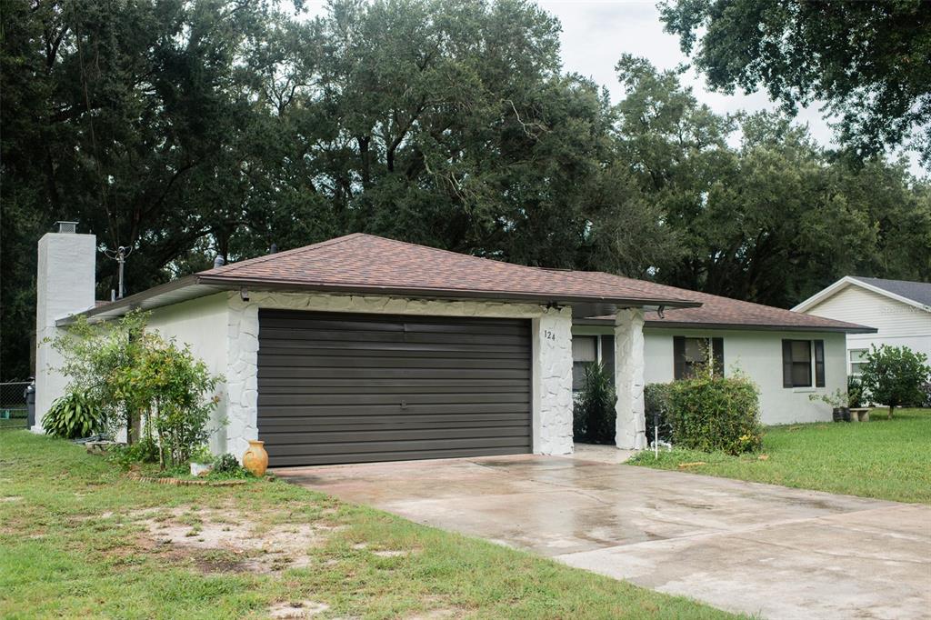 124 N POINTE DRIVE