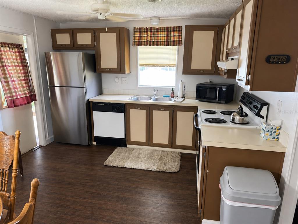 1006 OREN AVENUE, THE VILLAGES, FL — photo 3 of 12