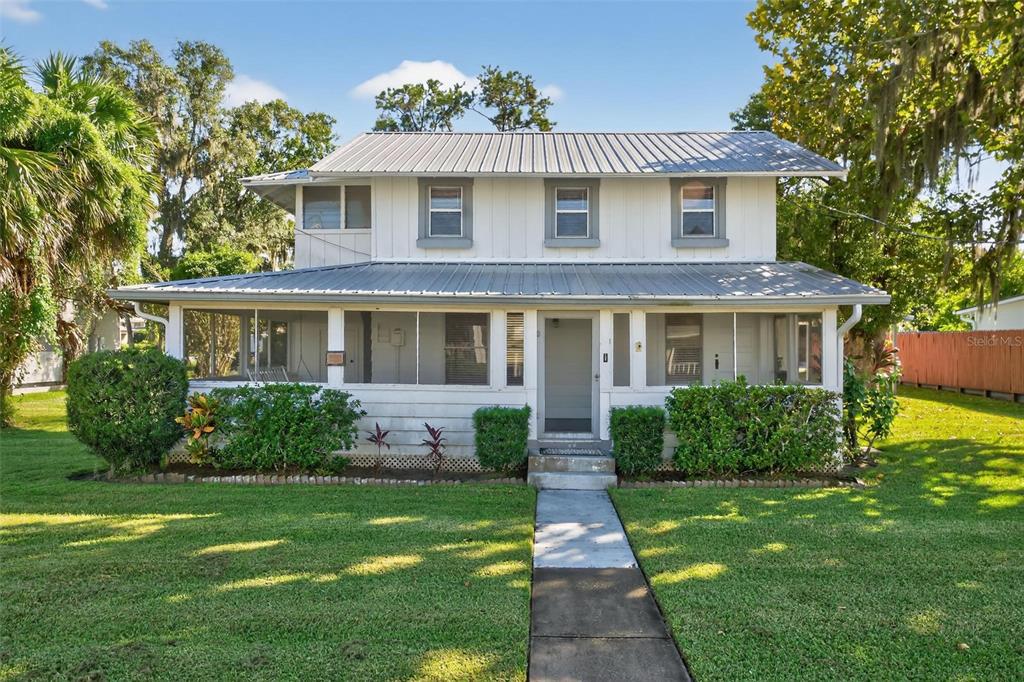 110 W MAGNOLIA AVENUE