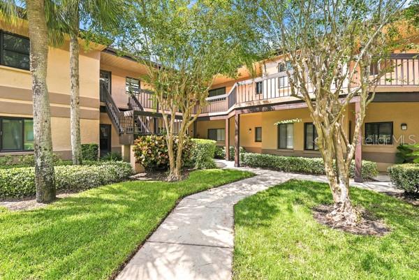 2669 SABAL SPRINGS CIRCLE UNIT 102, CLEARWATER, FL — photo 2 of 30